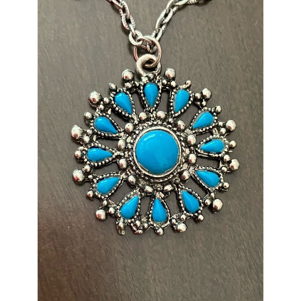 Vintage Silver Tone Blue Turquoise Style Floral Medallion Pendant Necklace 24"
